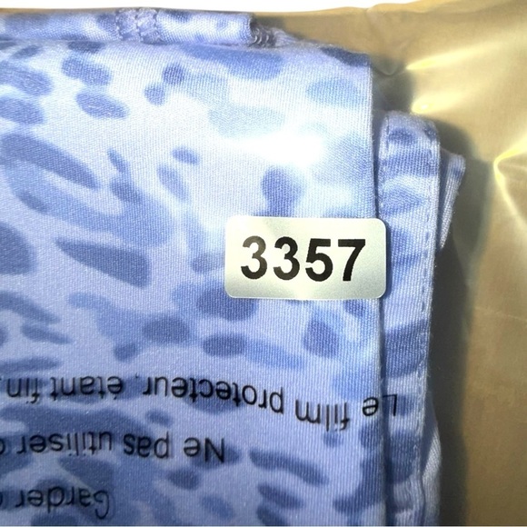 ATHLETA Elation 7” Printed Biker Short Liquid Petals‎ Periwinkle Purple - 2X - Picture 11 of 12